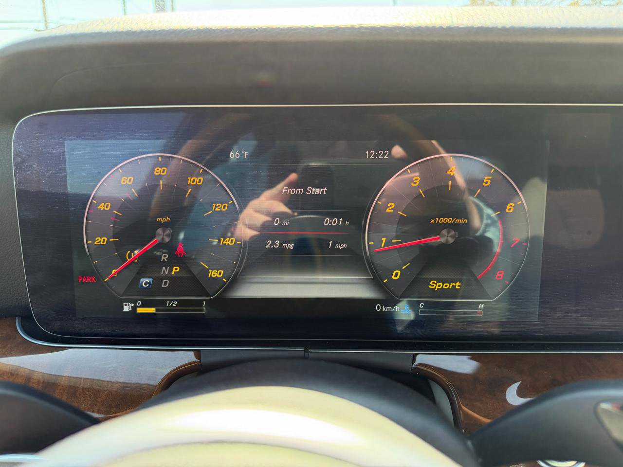 Used 2019 Mercedes-Benz E 300 4MATIC image 12