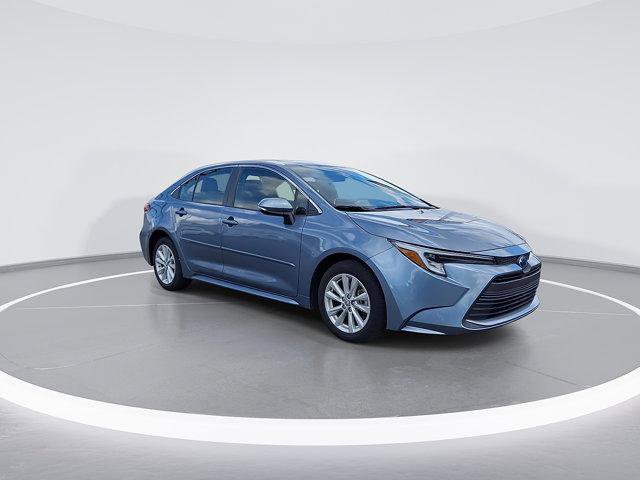 Certified 2023 Toyota Corolla XLE FWD image 3