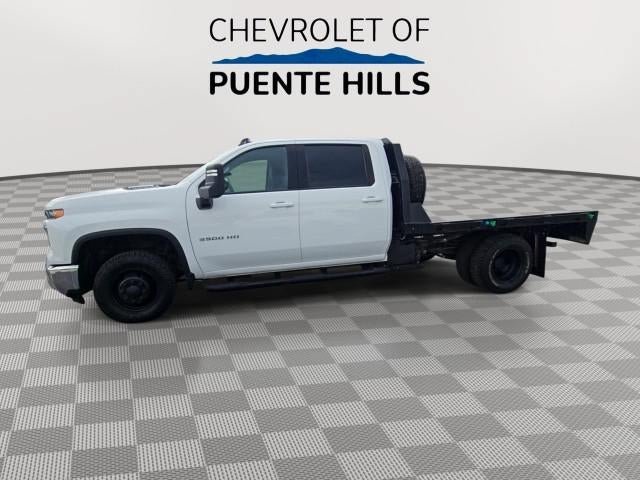 Used 2024 Chevrolet Silverado 3500 LT w/ Convenience Package AWD/4WD image 4