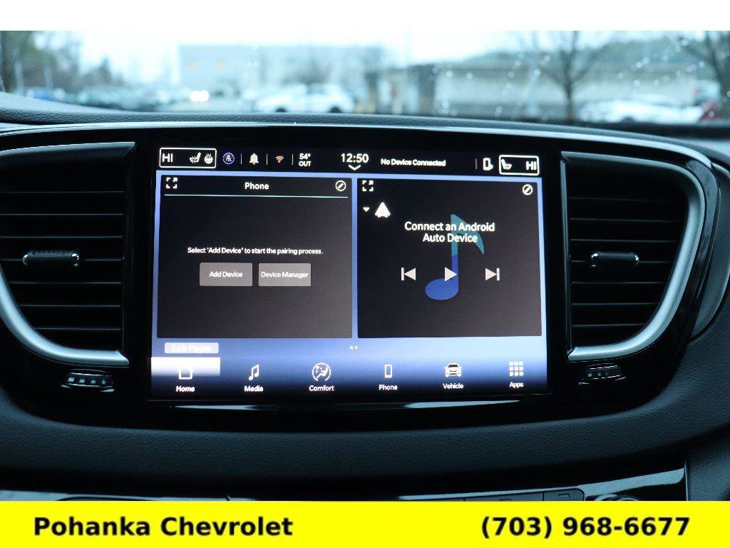 Used 2025 Chrysler Pacifica Select image 14