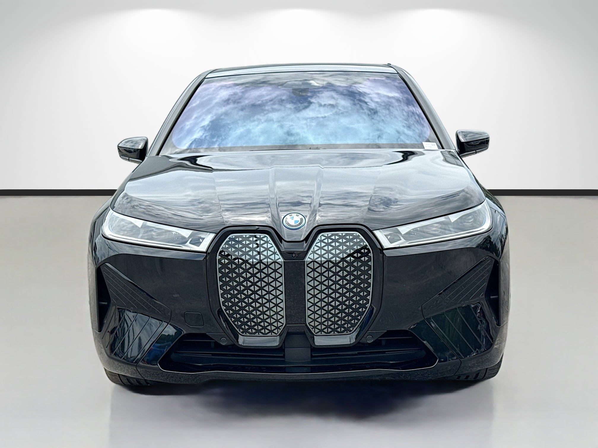 Used 2023 BMW iX M60 w/ Executive Package AWD/4WD image 8
