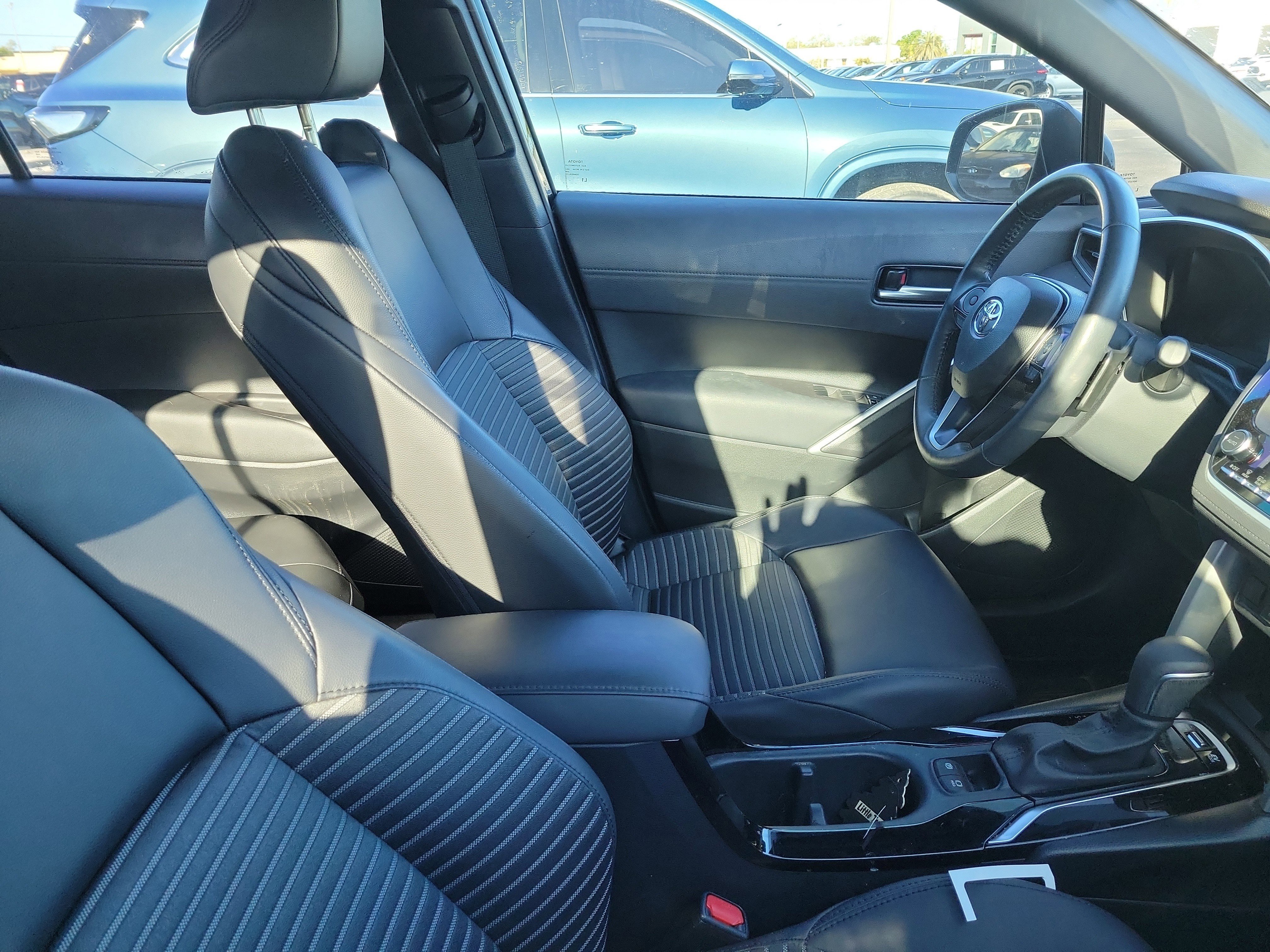 Used 2024 Toyota Corolla Cross XSE w/ Convenience Package image 10