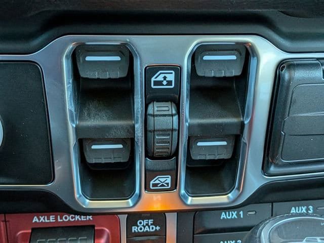 New 2026 Jeep Gladiator Sport AWD/4WD image 23