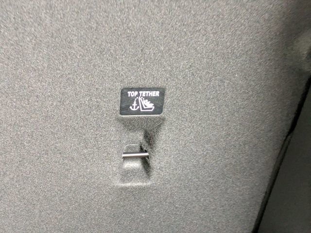 New 2026 Chevrolet Trax LT w/ Sunroof Package FWD image 28