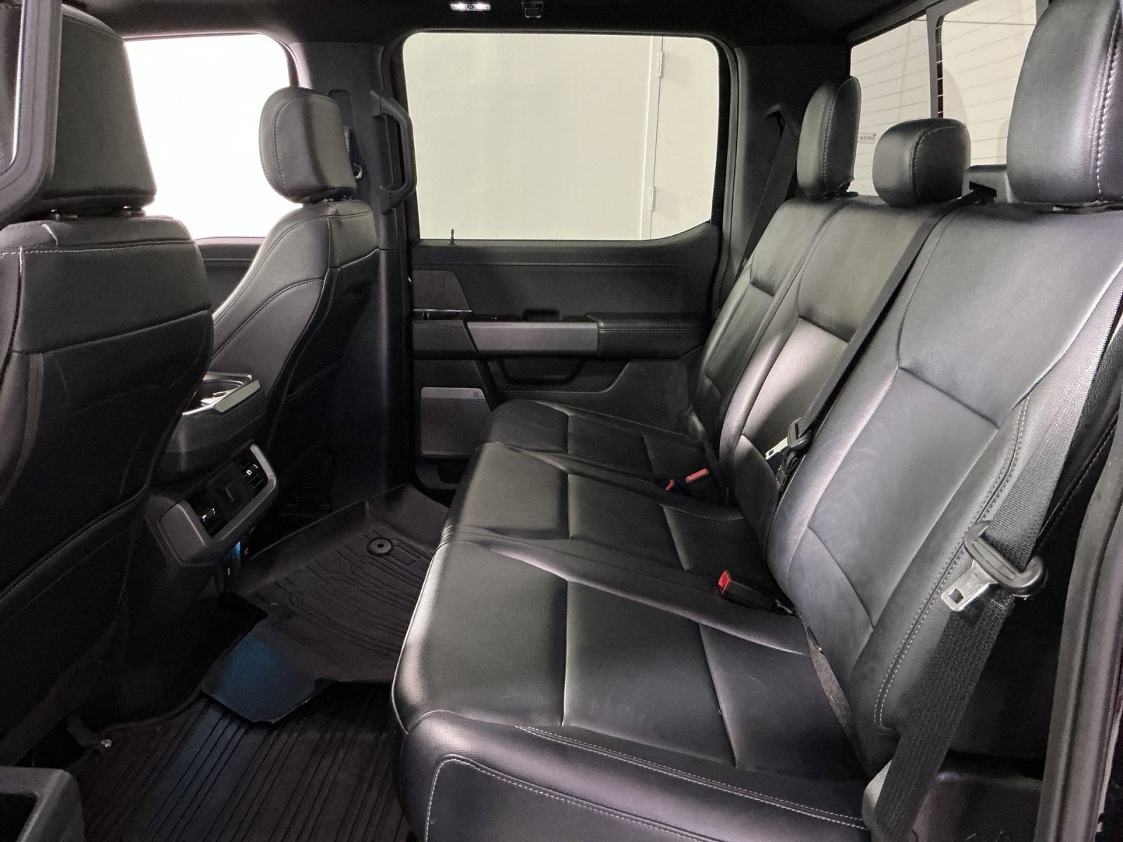 Used 2025 Ford F150 XLT w/ Equipment Group 303A High image 32