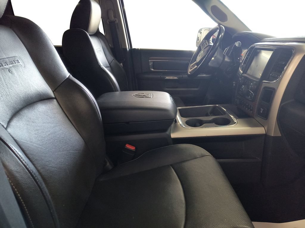 Used 2016 RAM 3500 Laramie w/ Cold Weather Group AWD/4WD image 17