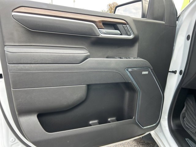 Used 2025 Chevrolet Silverado 1500 LT Trail Boss w/ Convenience Package II image 11