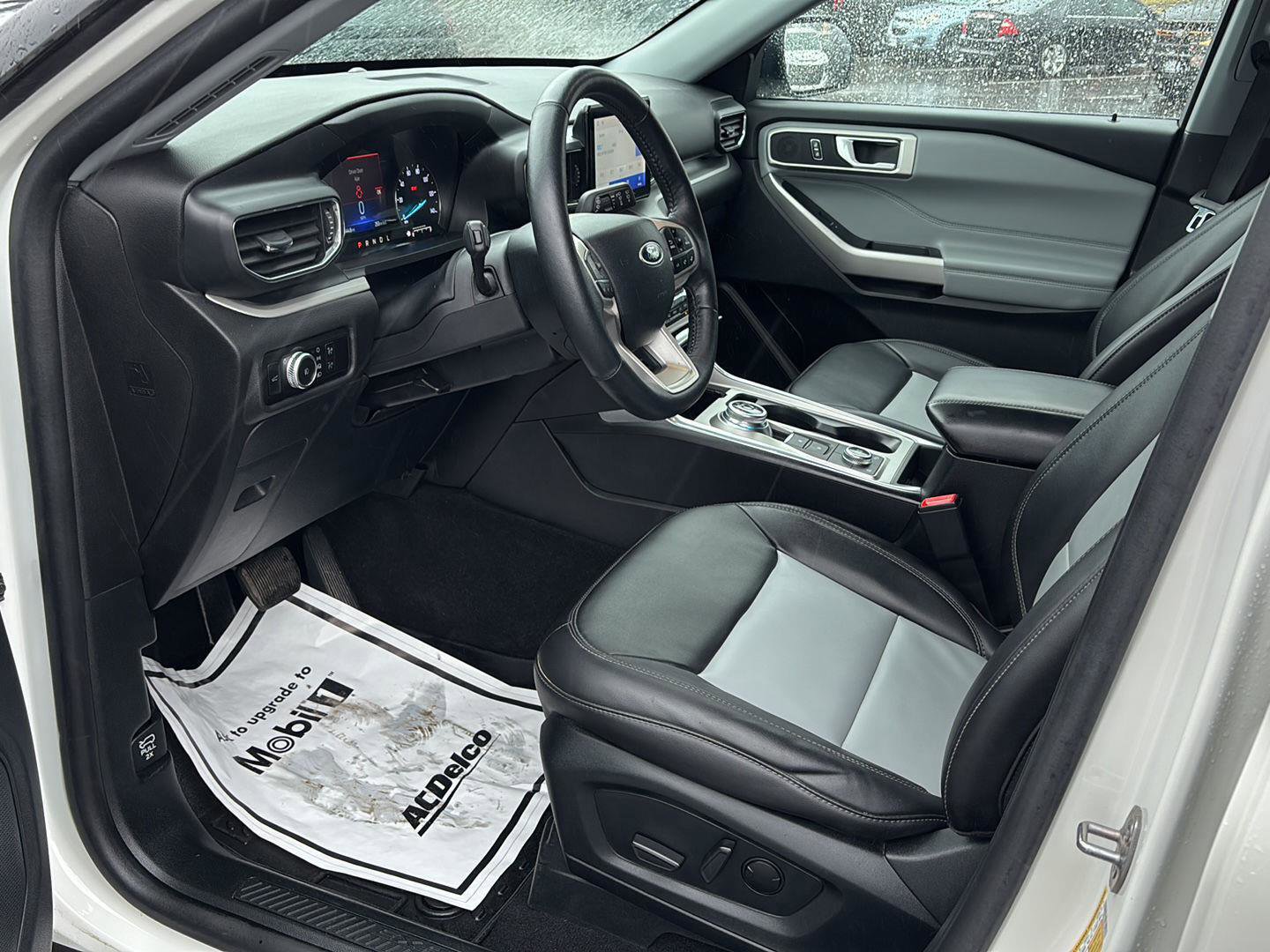 Used 2023 Ford Explorer XLT w/ Equipment Group 202A image 14