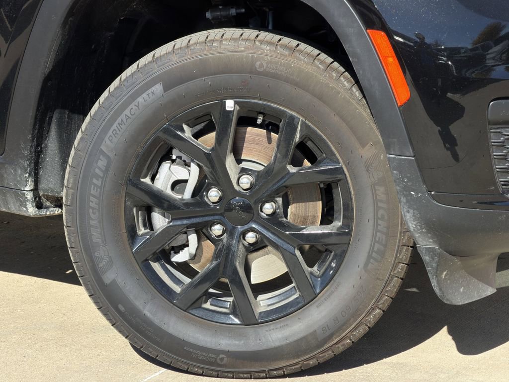 New 2025 Jeep Grand Cherokee L Altitude image 8