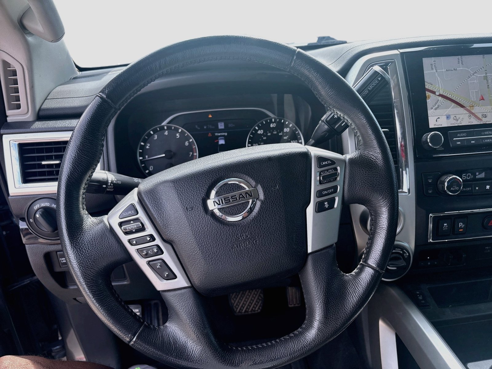 Used 2021 Nissan Titan SV w/ SV Convenience Package AWD/4WD image 23