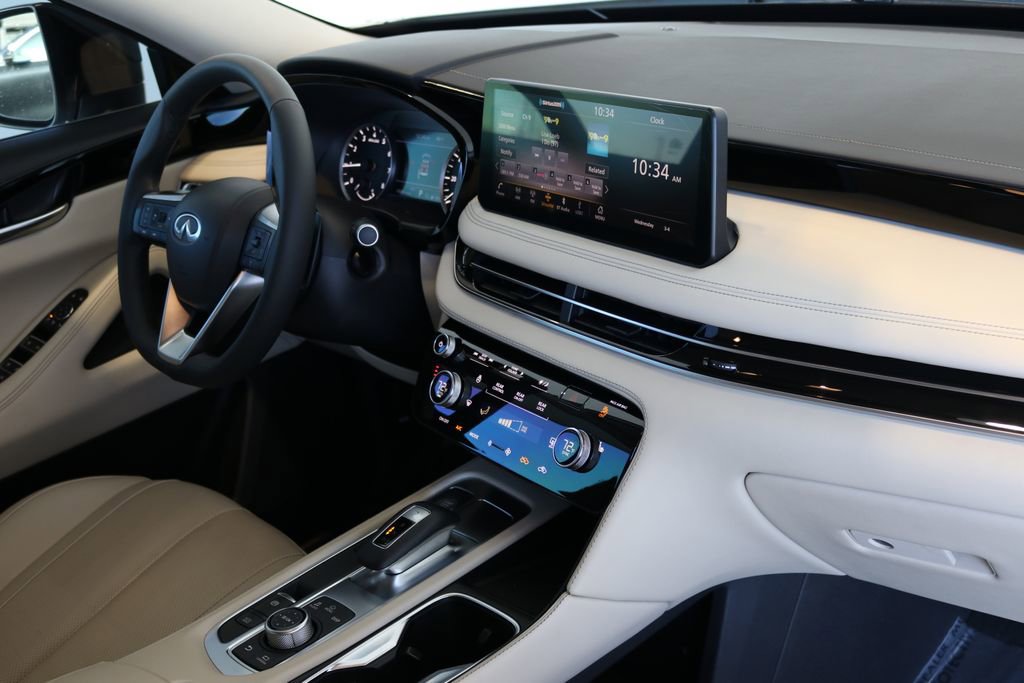 Certified 2025 INFINITI QX60 Pure image 42