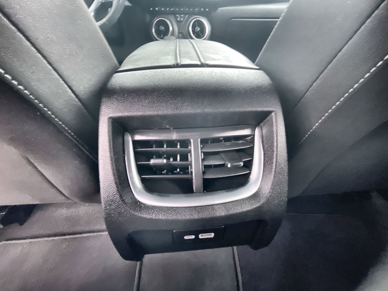 Used 2025 Chevrolet Blazer LT FWD image 21