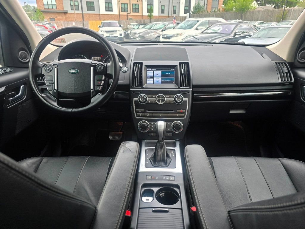 Used 2014 Land Rover LR2 HSE AWD/4WD image 18