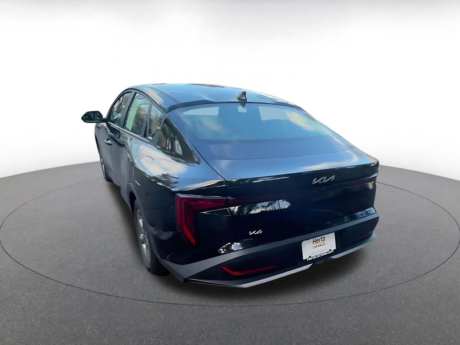 Used 2025 Kia K4 LXS image 11