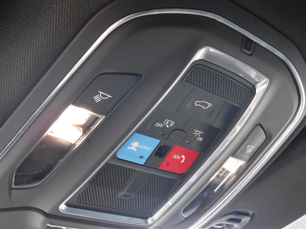 Used 2023 Jeep Wagoneer L Series II image 25