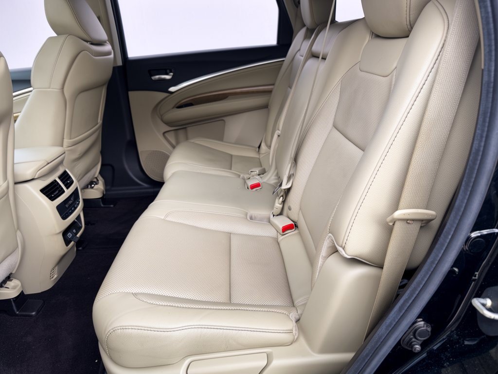 Used 2020 Acura MDX w/ Technology Package FWD image 25