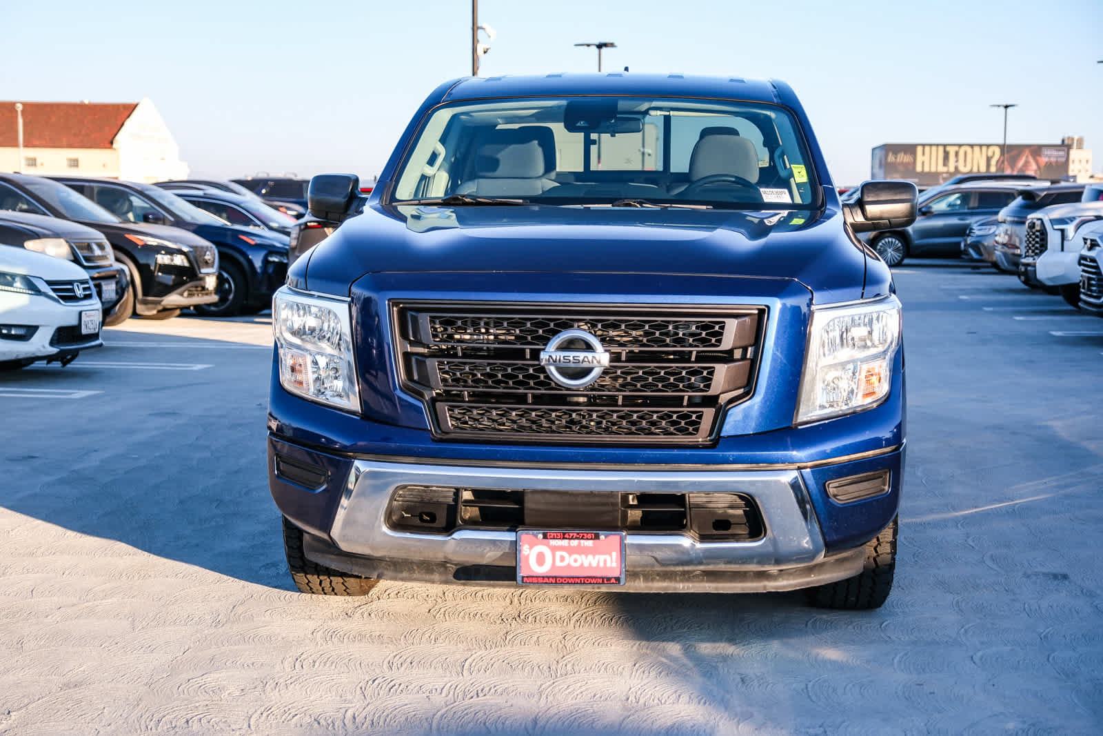 Used 2022 Nissan Titan SV RWD image 2