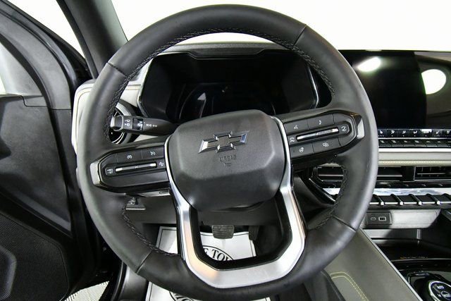 Used 2026 Chevrolet Colorado ZR2 AWD/4WD image 2