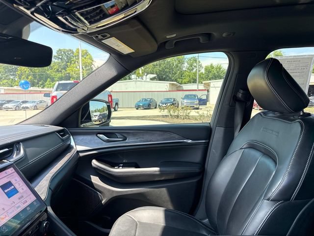 Used 2023 Jeep Grand Cherokee L Overland w/ MOPAR Finishing Package RWD image 23