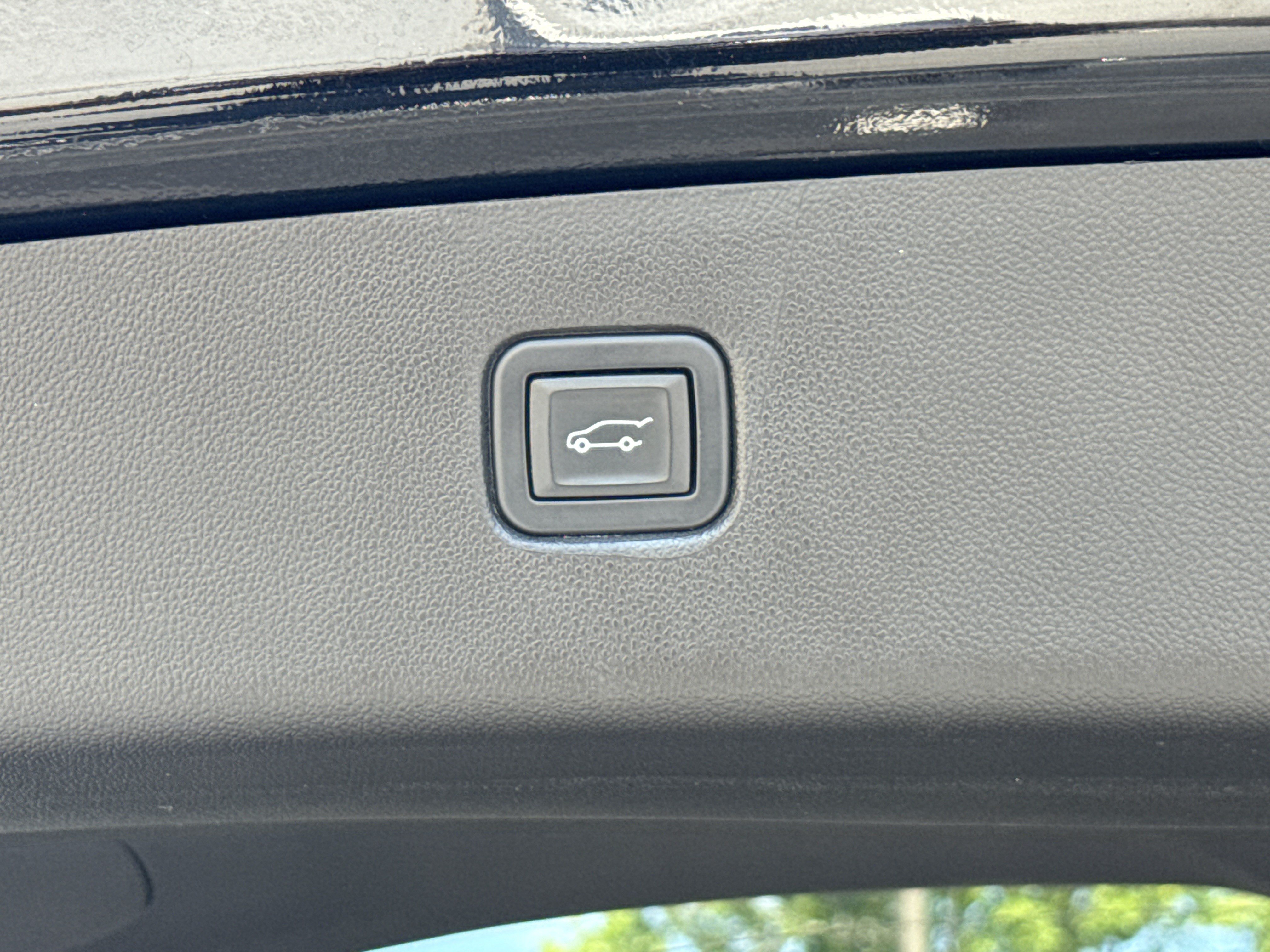 Used 2022 Chevrolet Blazer RS w/ Enhanced Convenience Package FWD image 18