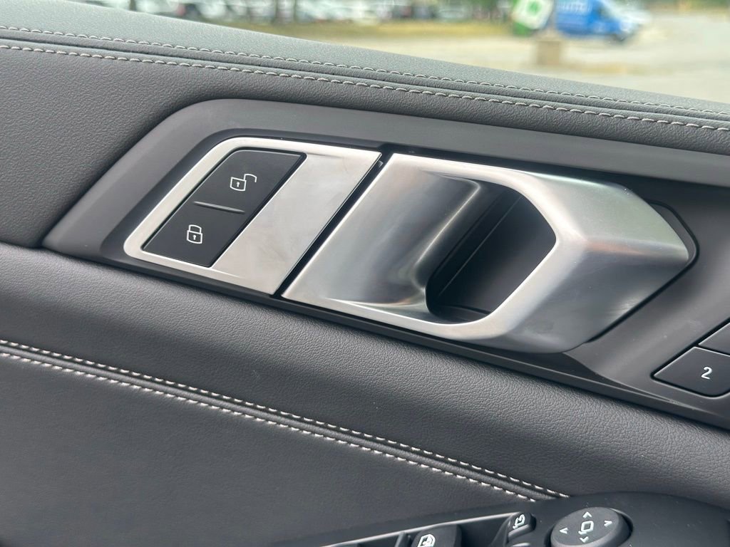 New 2026 BMW X7 xDrive40i w/ M Sport Package image 22