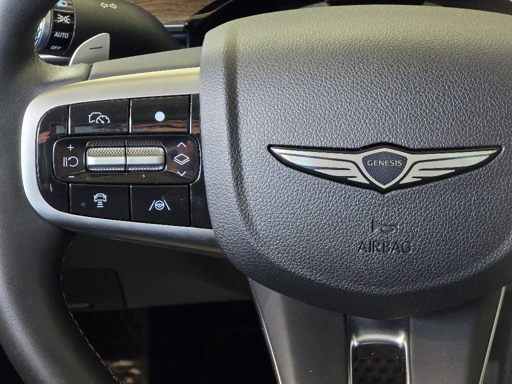 Used 2025 Genesis GV80 2.5T Prestige image 16