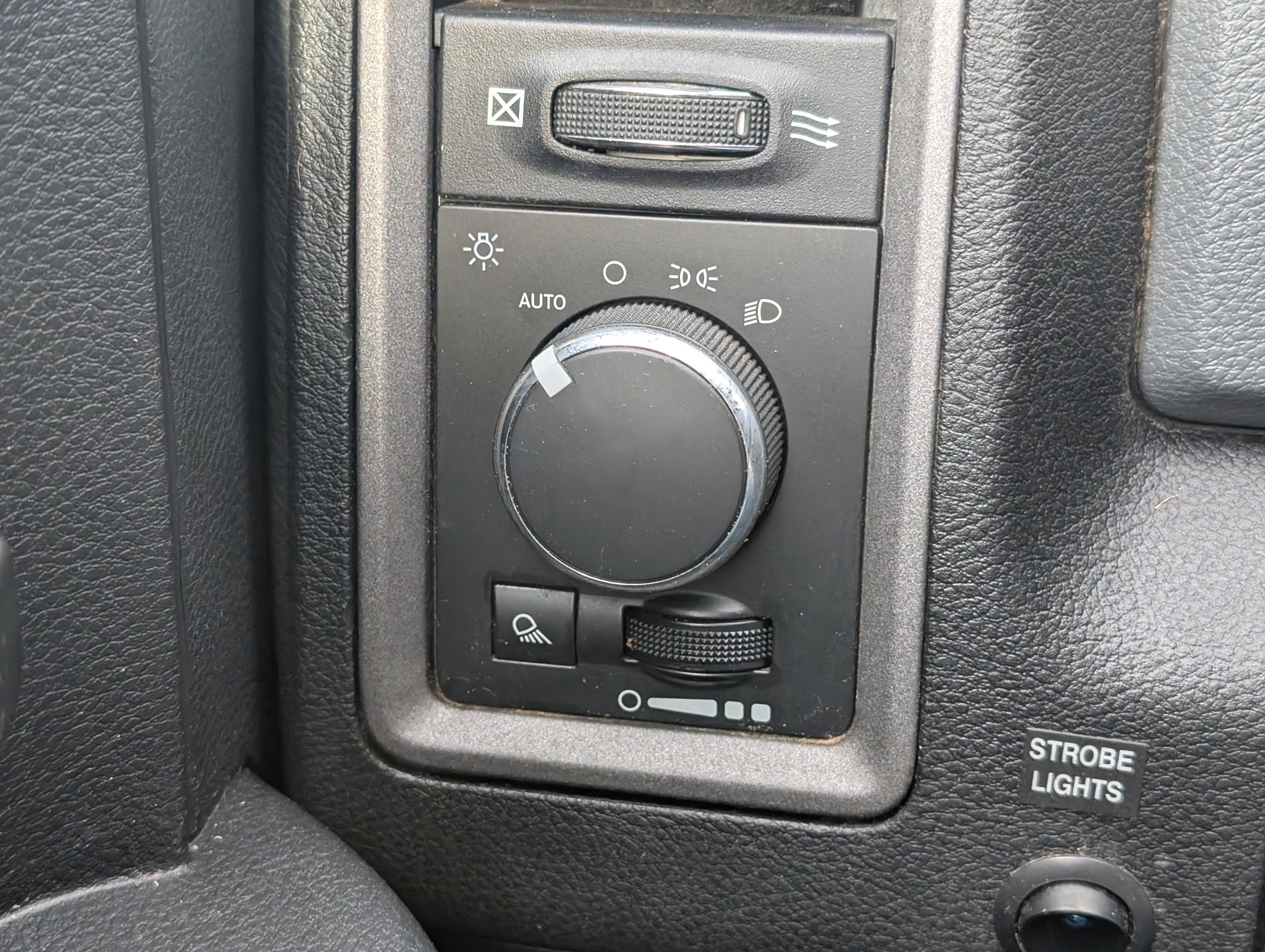 Used 2017 RAM 1500 Tradesman w/ Protection Group image 12