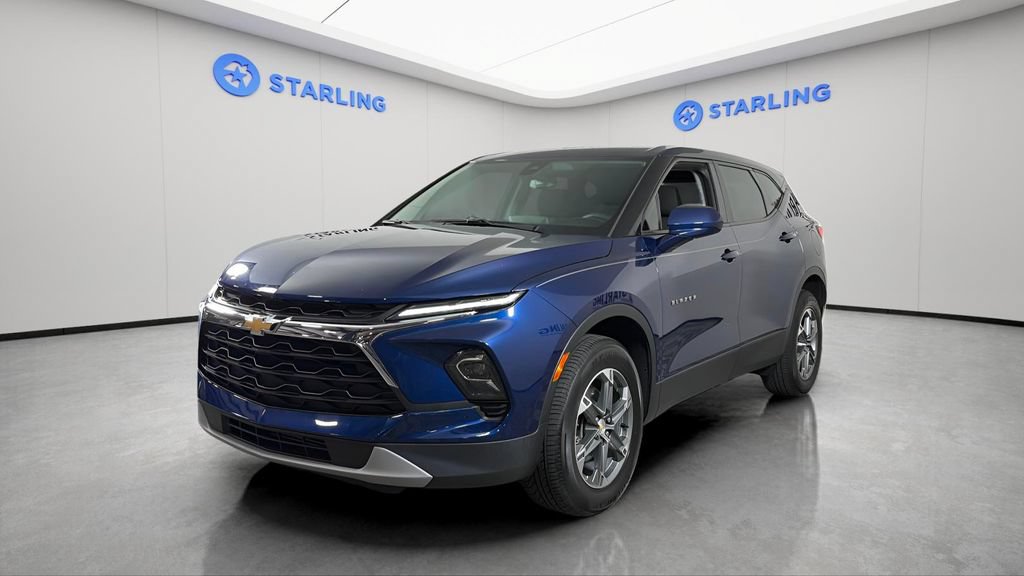 Certified 2023 Chevrolet Blazer LT FWD image 2