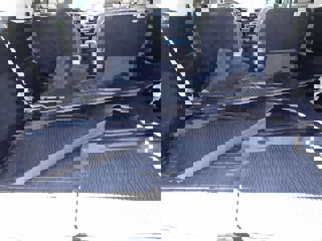 Used 2023 Ford Explorer XLT w/ Equipment Group 202A image 9