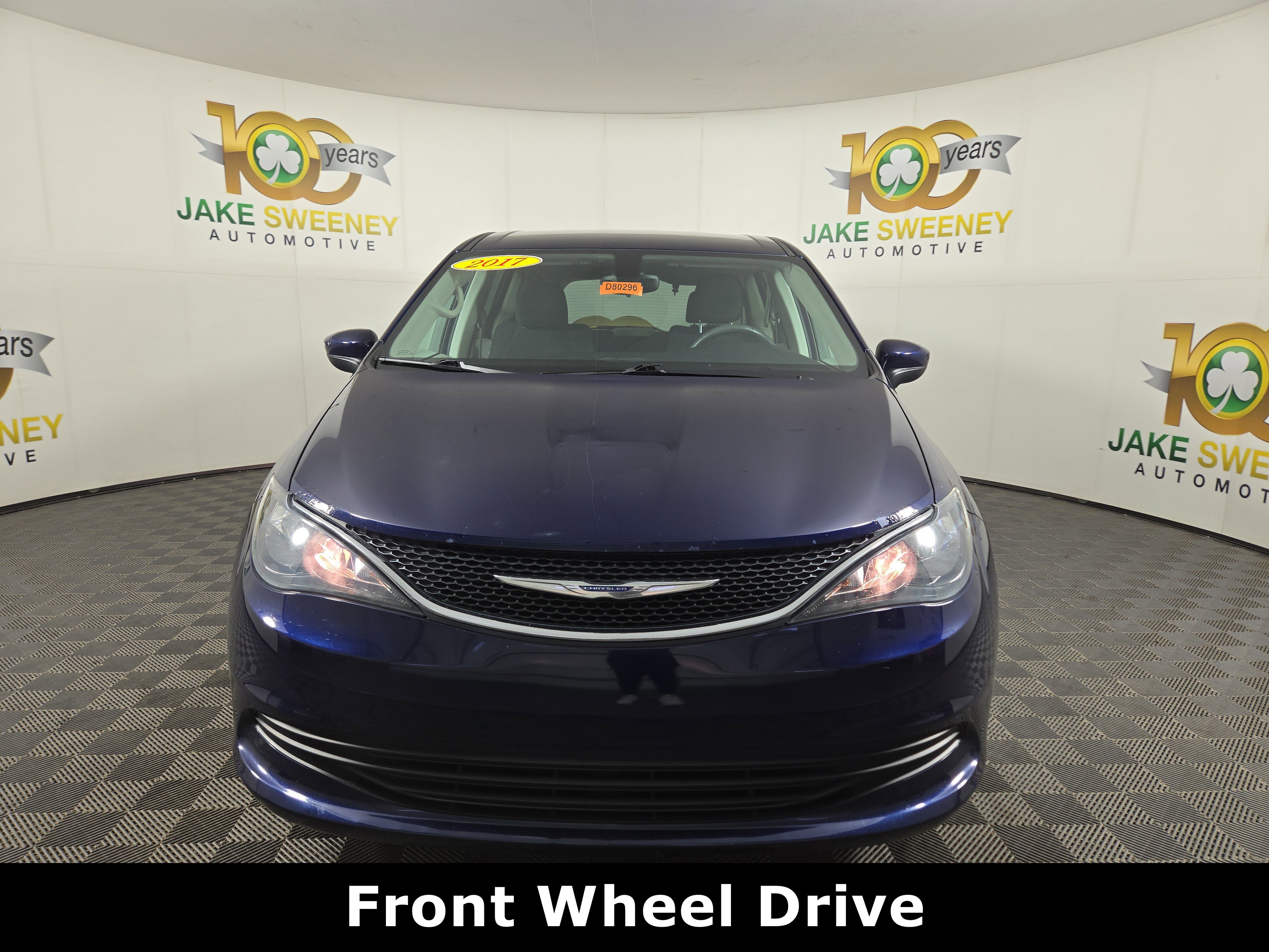 Used 2017 Chrysler Pacifica LX w/ Tire & Wheel Group image 2