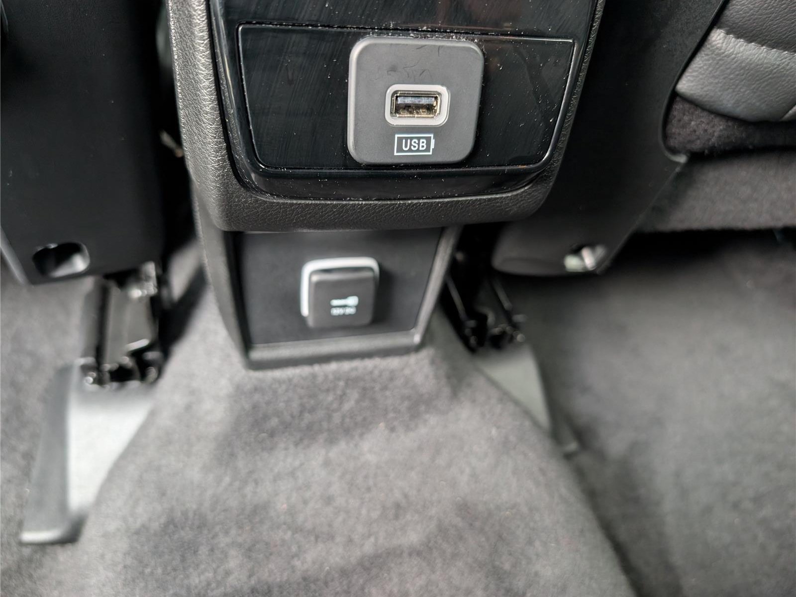 Used 2023 Jeep Compass Limited AWD/4WD image 15