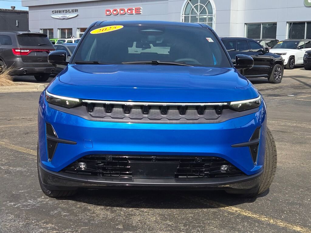 Used 2025 Jeep Wagoneer S Limited image 4