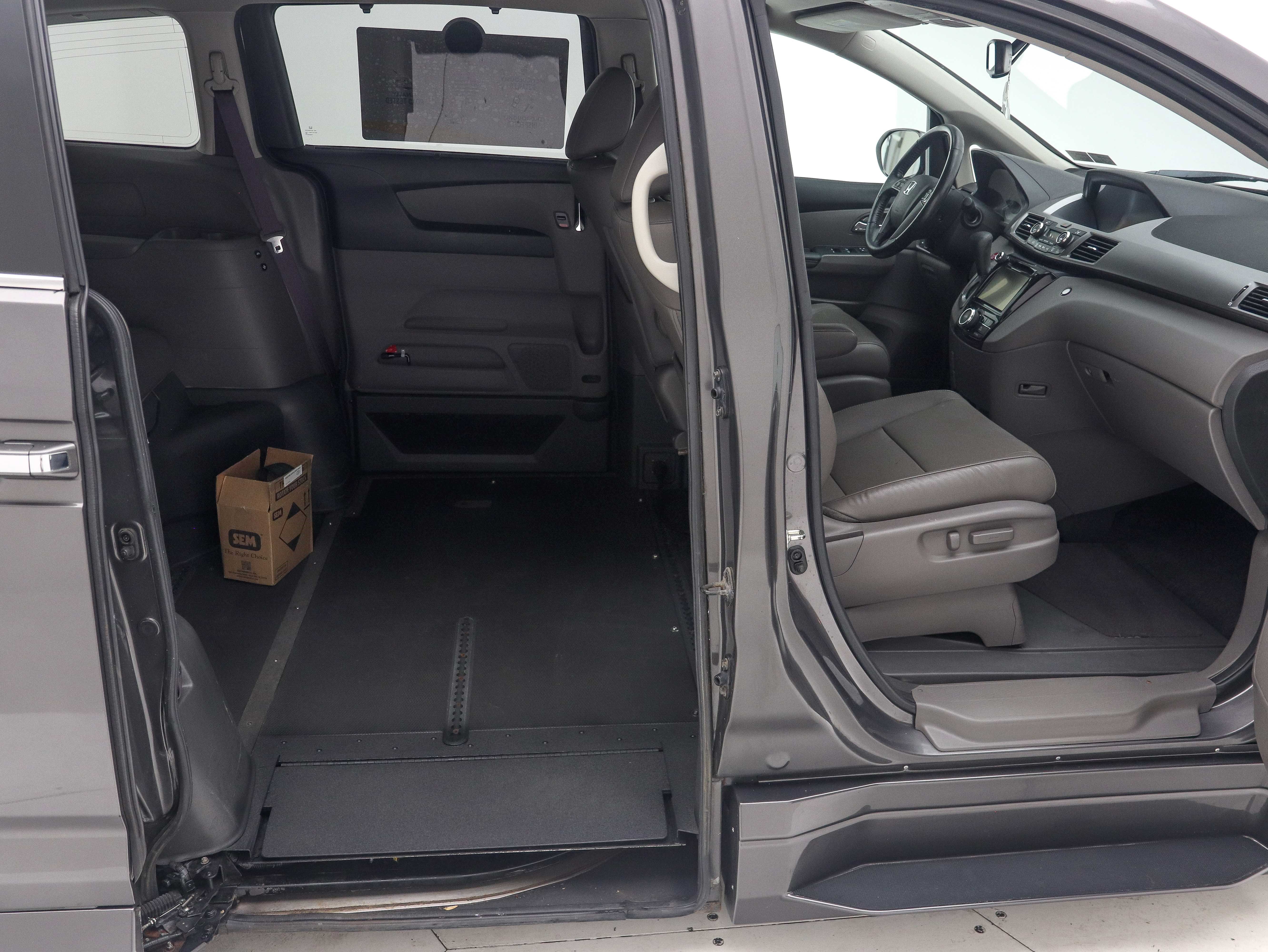 Used 2015 Honda Odyssey EX-L image 15