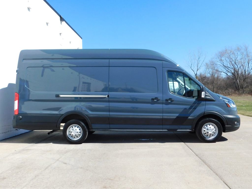 Used 2022 Ford Transit 250 148 High Roof Extended AWD w/ Parcel Delivery Package image 6