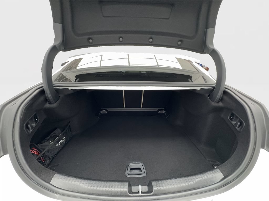 Used 2023 Mercedes-Benz C 300 Sedan image 17