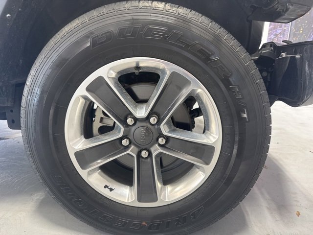 Used 2022 Jeep Wrangler Unlimited Sahara w/ Safety Group image 4