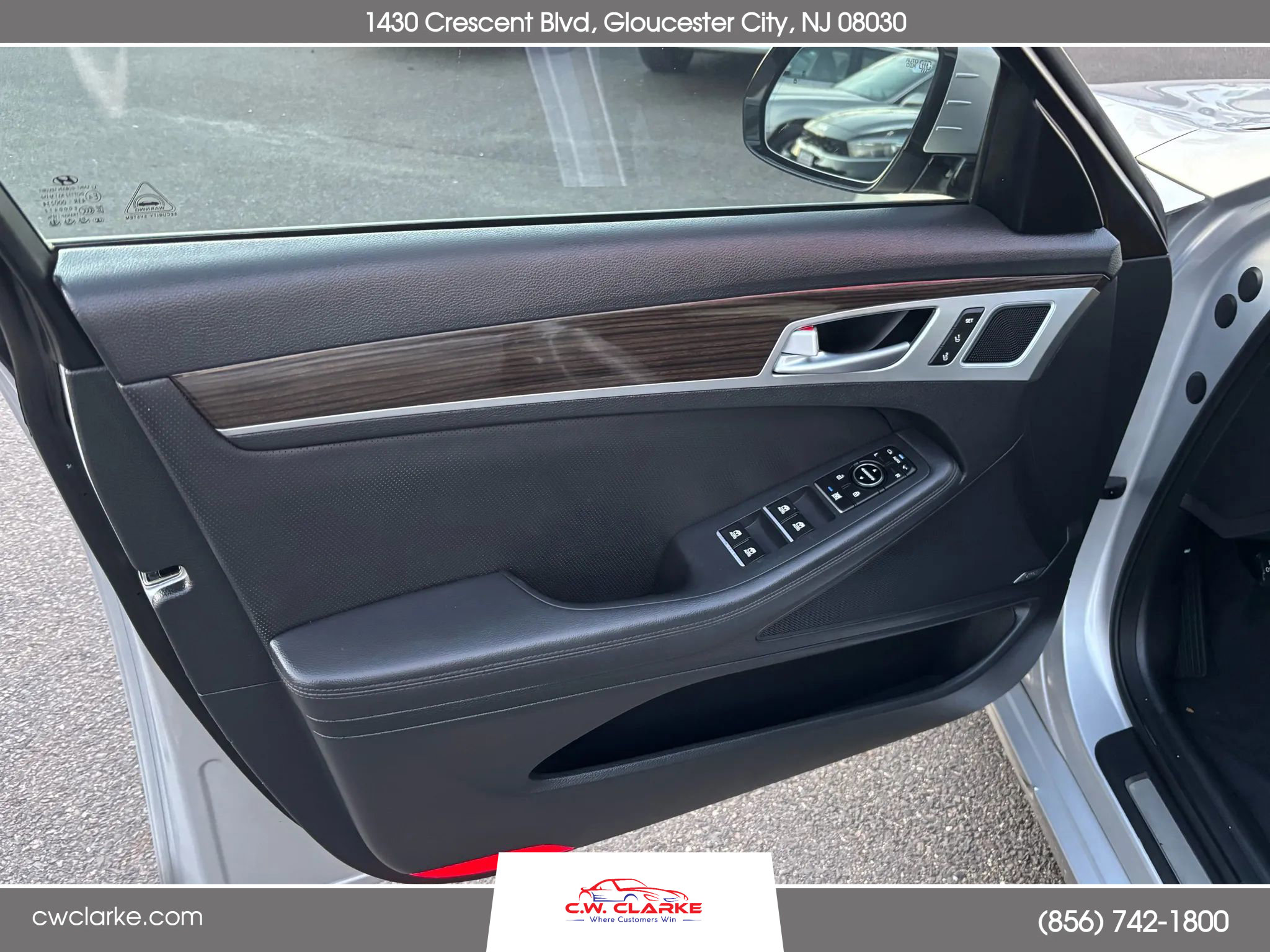 Used 2016 Hyundai Genesis 3.8 w/ Option Group 02 image 11