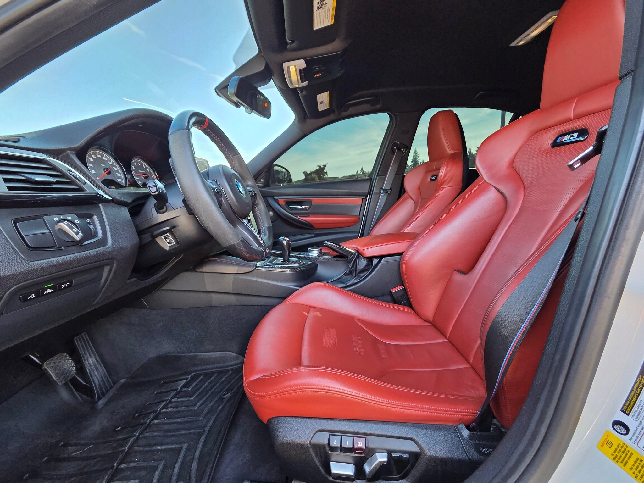 Used 2017 BMW M3 RWD image 26