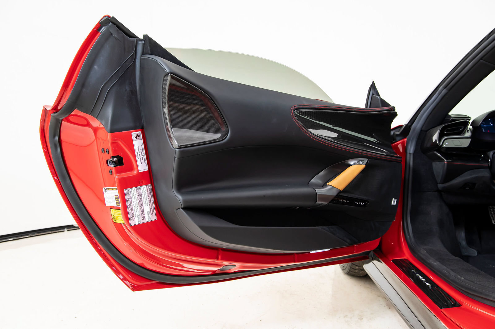 Certified 2023 Ferrari SF90 Spider AWD/4WD image 25
