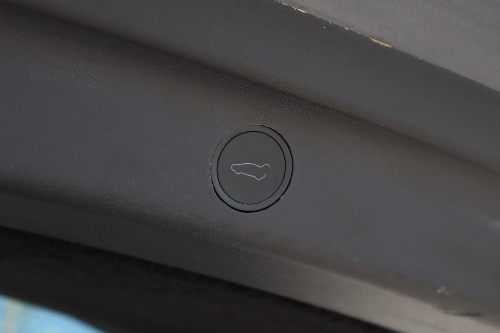 Used 2023 Tesla Model Y Long Range image 22