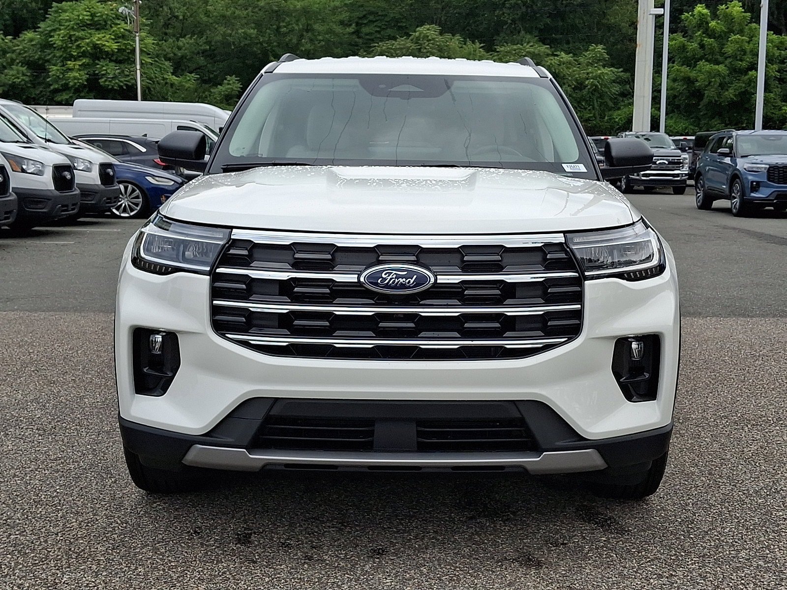 New 2026 Ford Explorer Active w/ Active Comfort Package AWD/4WD image 2