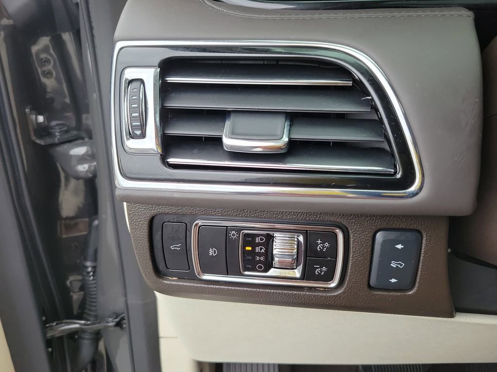 Certified 2023 Lincoln Navigator Black Label AWD/4WD image 27