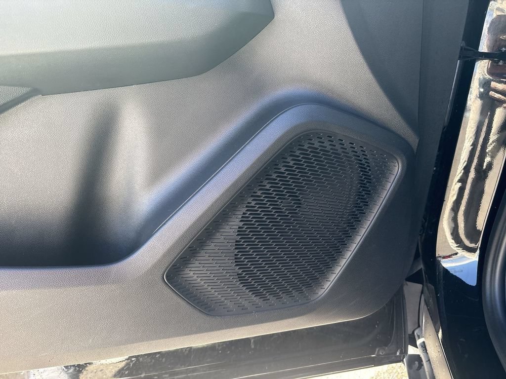 Certified 2024 Chevrolet Equinox EV RS FWD image 27