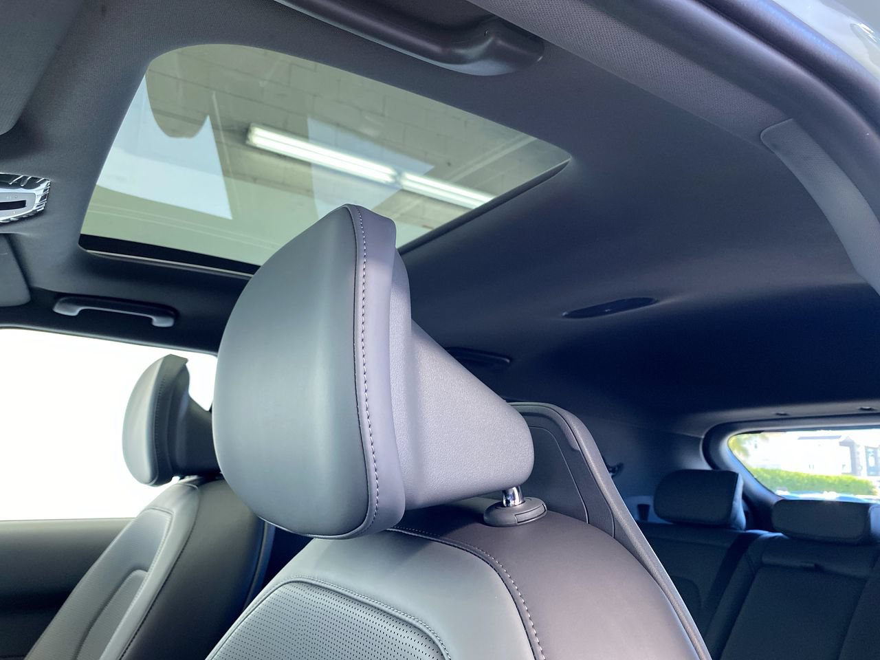 New 2027 Kia EV3 Land FWD image 19