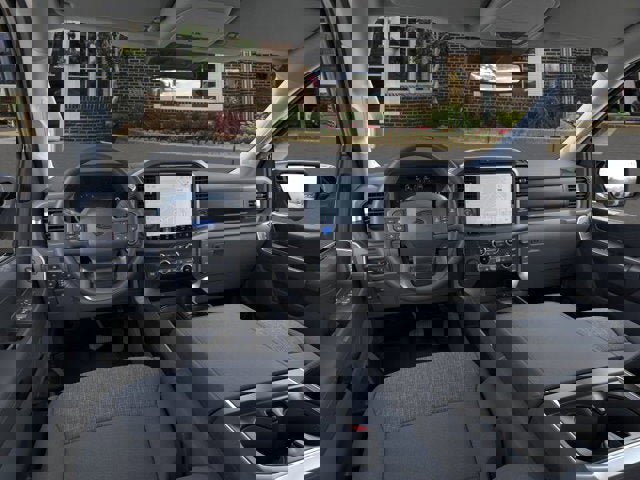 New 2025 Ford F150 XLT w/ Equipment Group 302A MID image 31