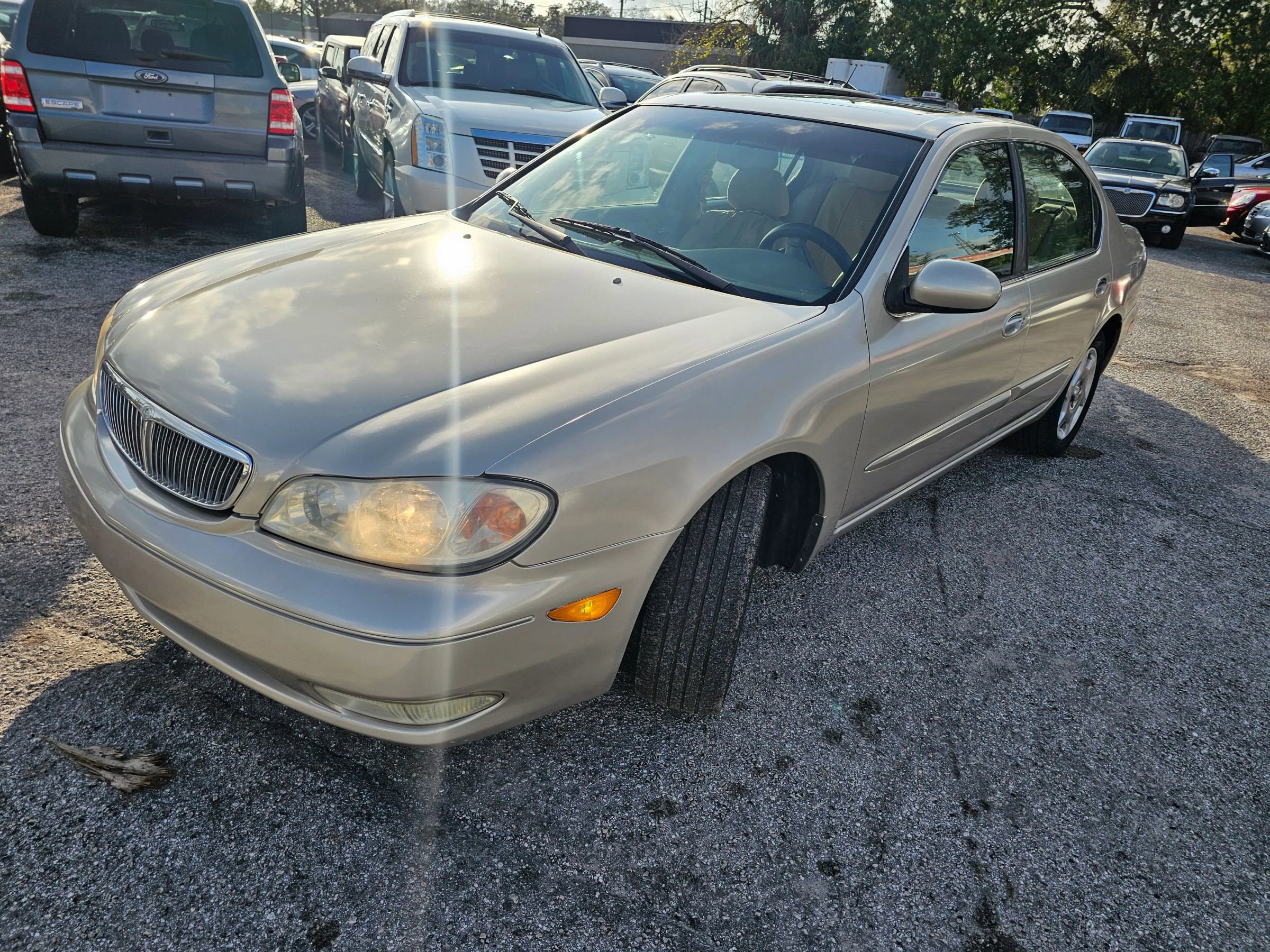 Used 2000 INFINITI I30 FWD image 3