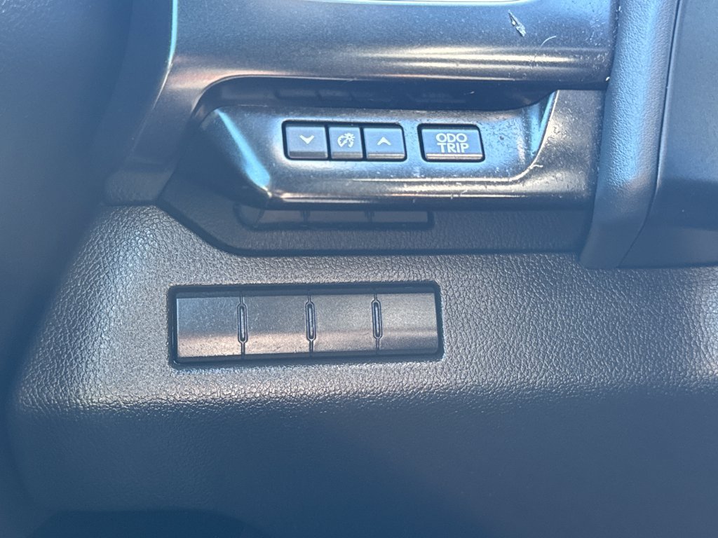 Used 2019 Lexus UX 200 w/ Accessory Package FWD image 32
