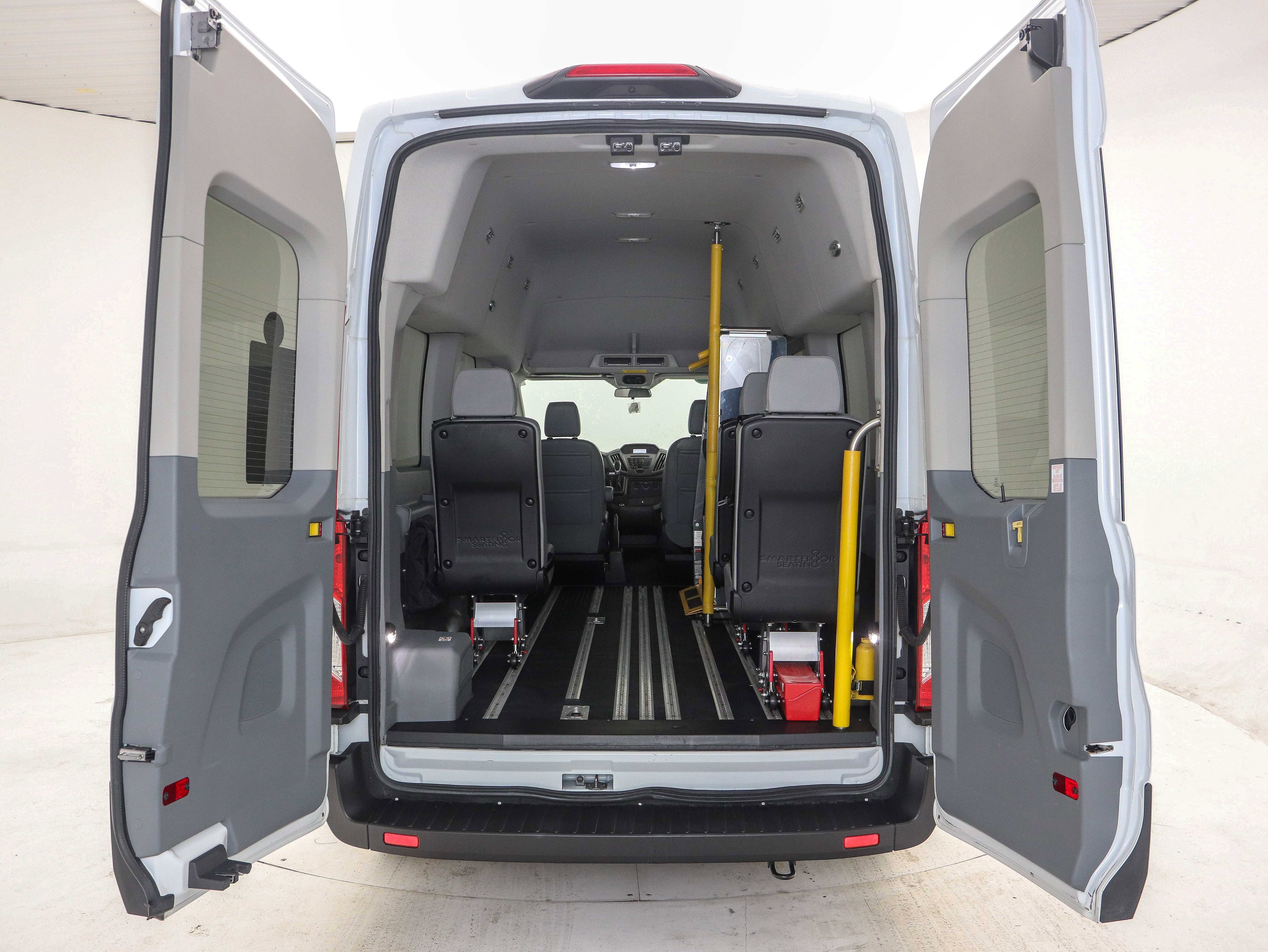 Used 2019 Ford Transit 350 XL image 11