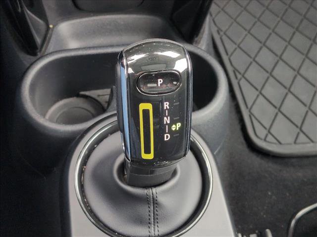 Used 2024 MINI Cooper SE image 12