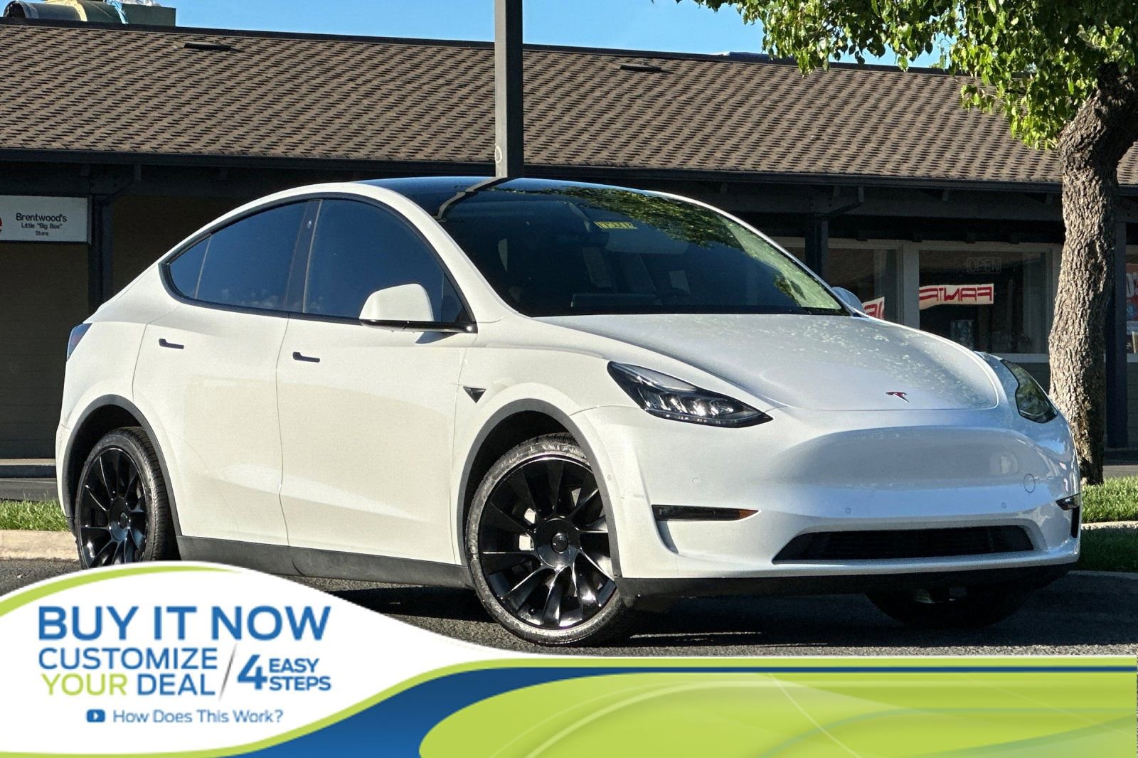 Used 2022 Tesla Model Y Long Range image 1